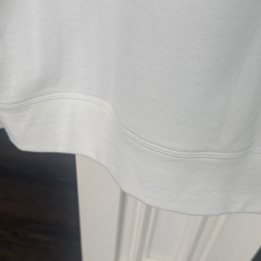 Lucky Brand Queen of Hearts crewneck sweatshirt Like New - Picture 7 of 7